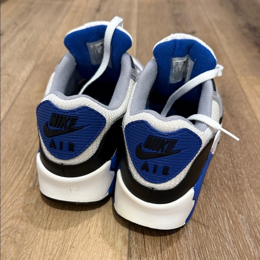 Nike Air Max Sneakers - Picture 3 of 6